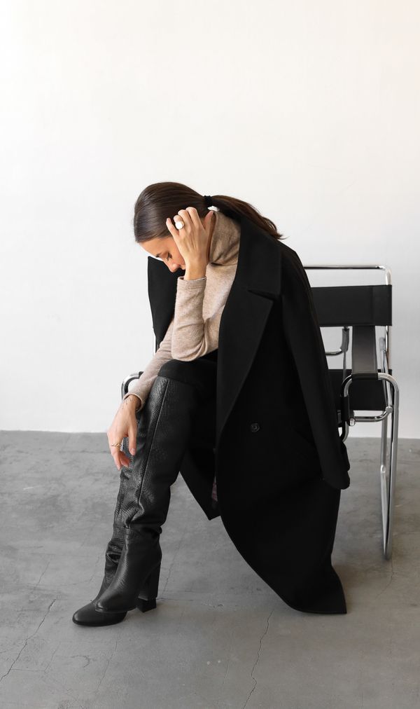 Жіночий верхній одяг