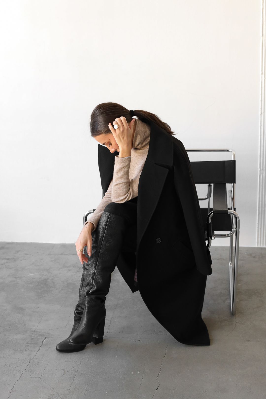 Жіночий верхній одяг