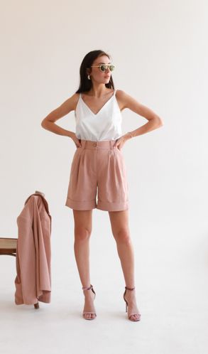 Шорты льняные классические пудровые