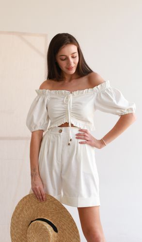 Шорты льняные классические белые