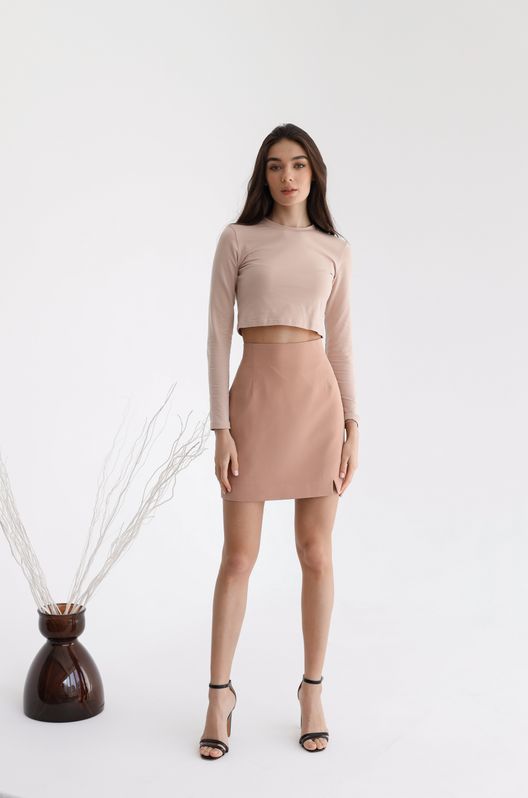 Спідниця пряма з костюмки з розрізом і на підкладці бежева