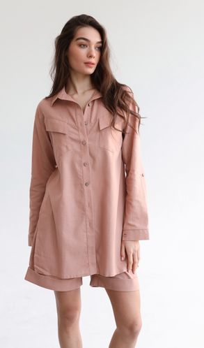 Рубашка льняная с разрезом пудровая