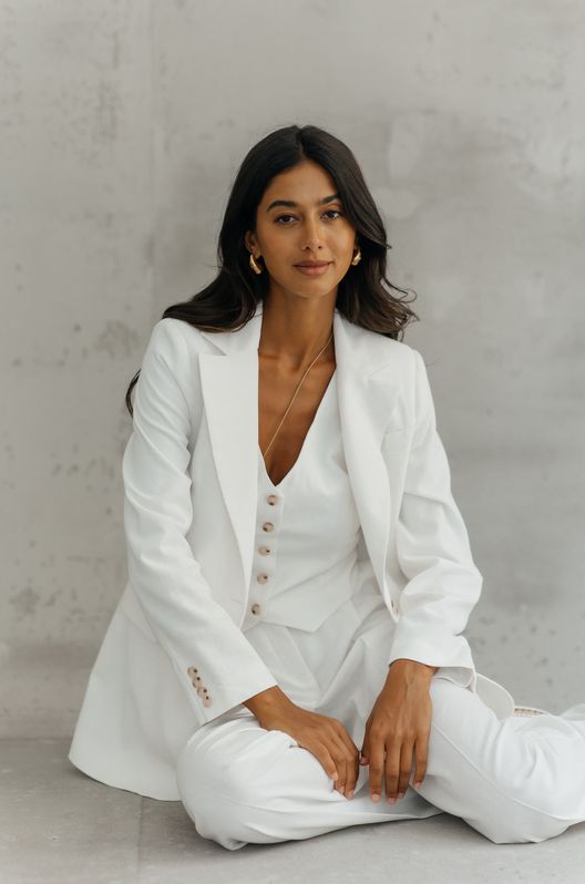 Костюм льняной Марокко прямой жакет и брюки-палаццо с корсажной лентой белый