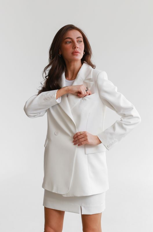 Піджак класичний приталений на ґудзиках двобортний білий