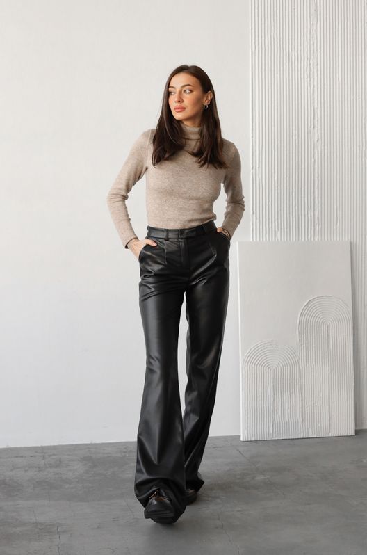 Штани кльош з еко-шкіри з флісом чорні