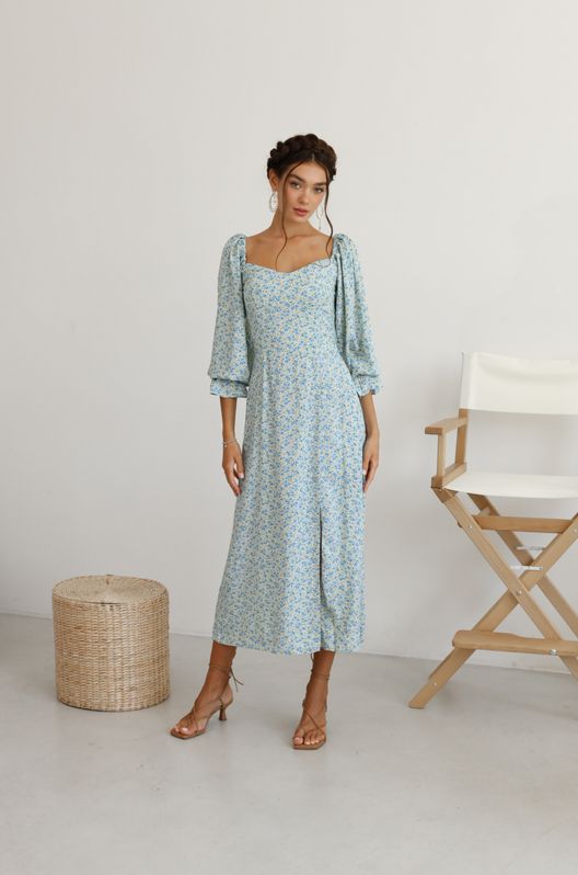 Платье из штапеля Грейс с разрезом на ноге в цветочный принт Белый