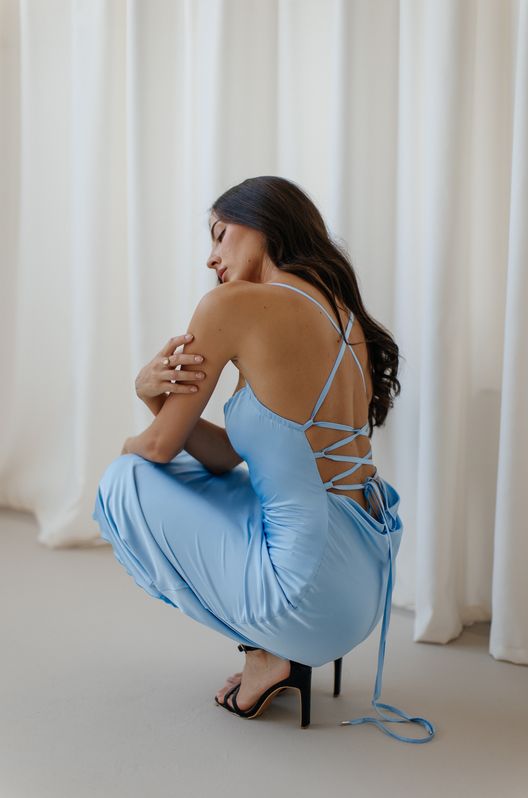 Плаття-комбінація з шовку Adriana зі шнурівкою ззаду блакитне