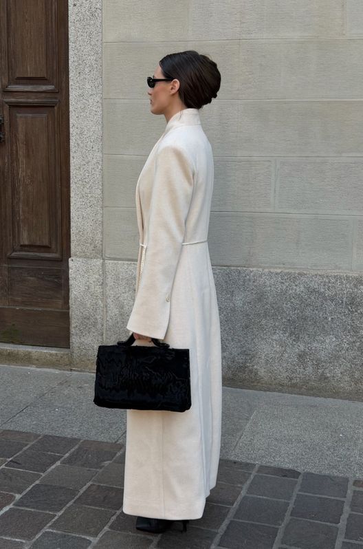 Класичне Жіноче Пальто CHLOE Молочне