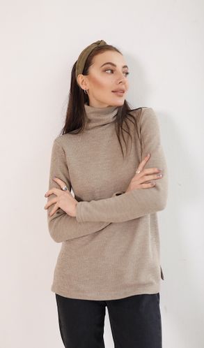 Свитер из плотной вязки  Бежевый